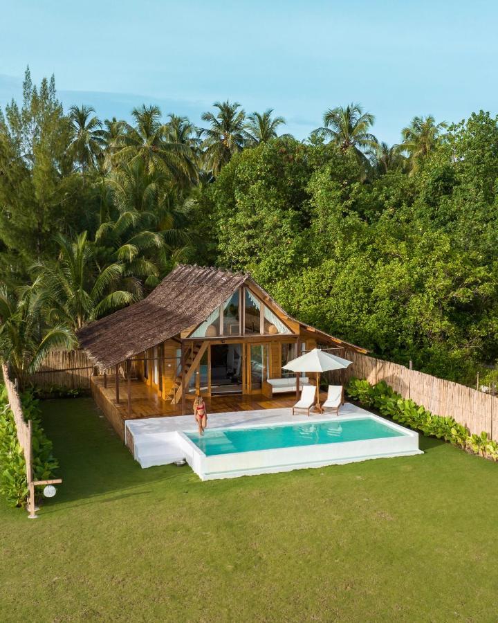 Awera Resort Tua Pejat エクステリア 写真